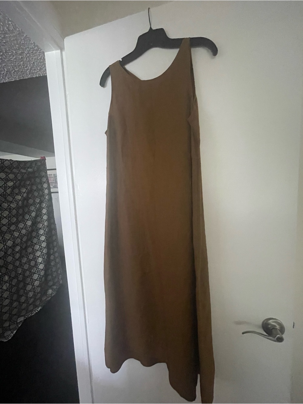 J. Jill Brown/gold tone Sleeveless mididress  size m.